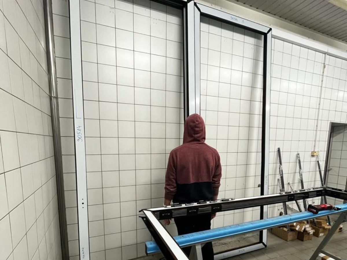 Alupass - Sliding and bifolding doors